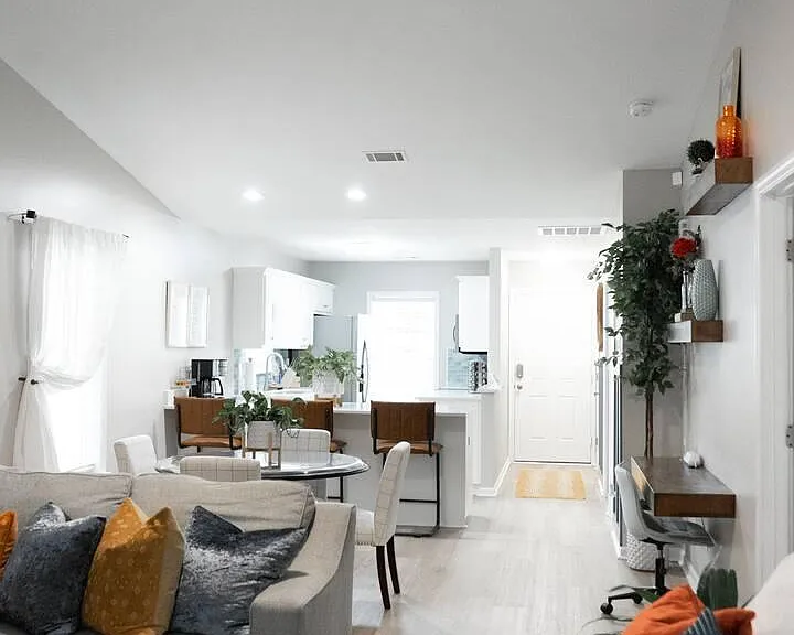 7038 Reagan Cir — Photo 10