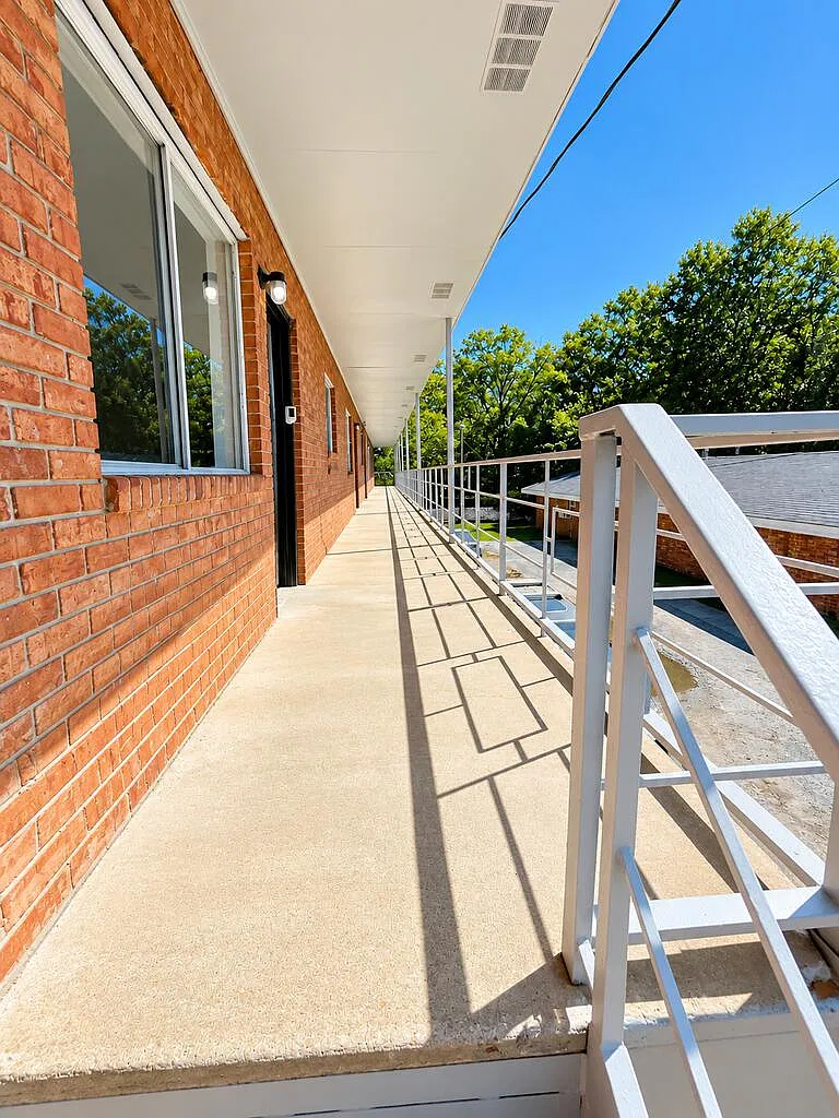 6 bed, 3.0 bath, $675 — Photo 3