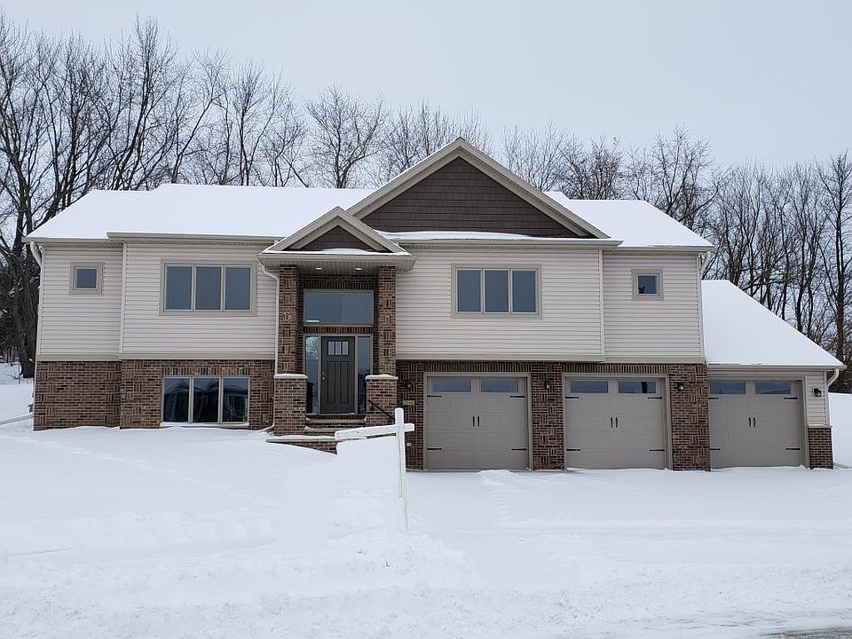 1st image of 1240 Brookfield Ct NE
