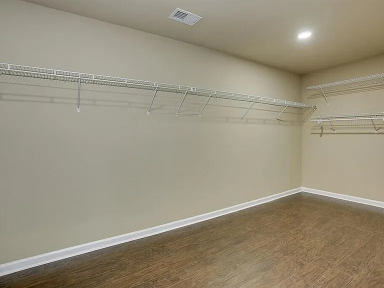 3013 Burgess St — Photo 16