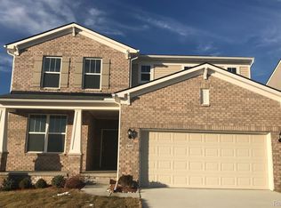 2835 Trillium Hills Dr, Commerce Township, MI 48382
