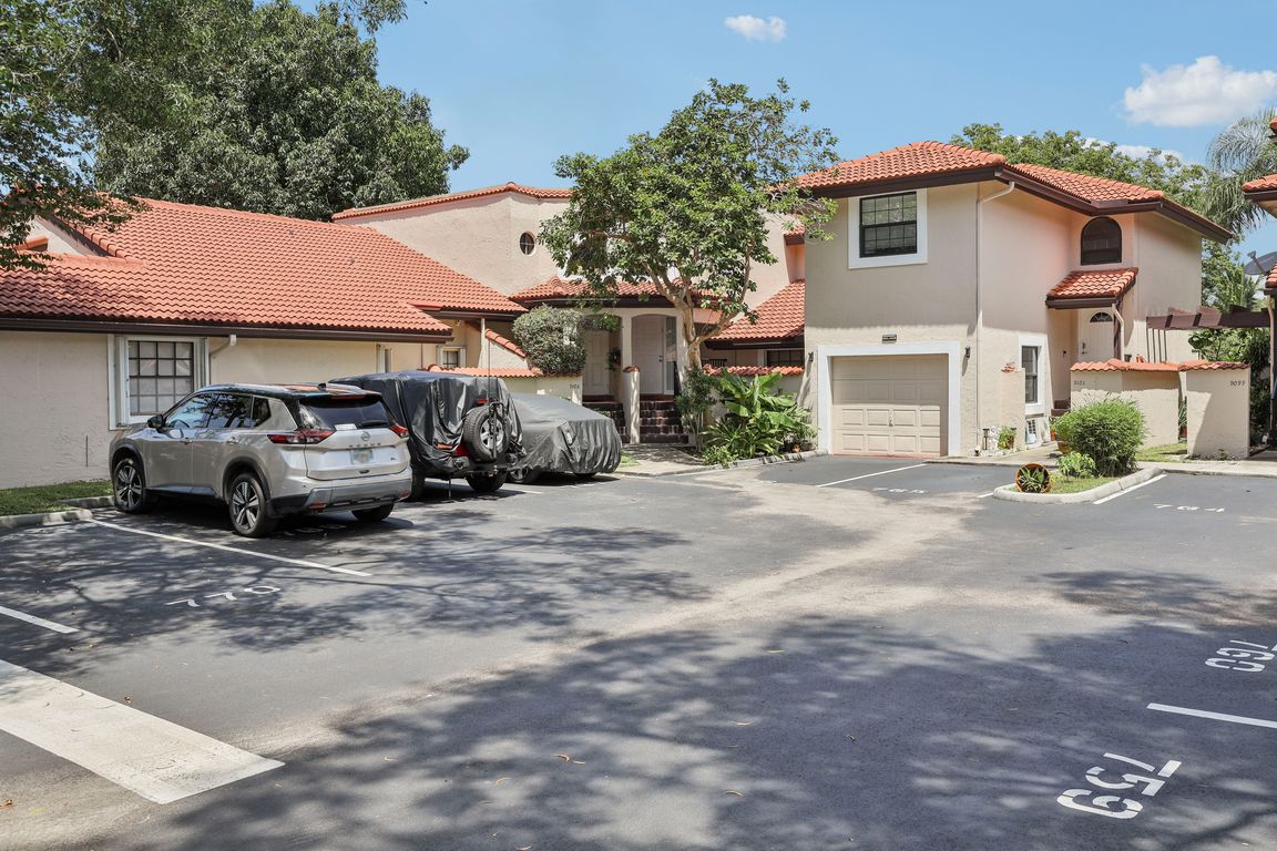 W Sunrise Blvd-S2708-001.jpg