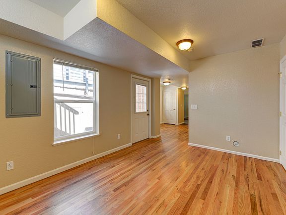 3rd image of 811-813 20th St