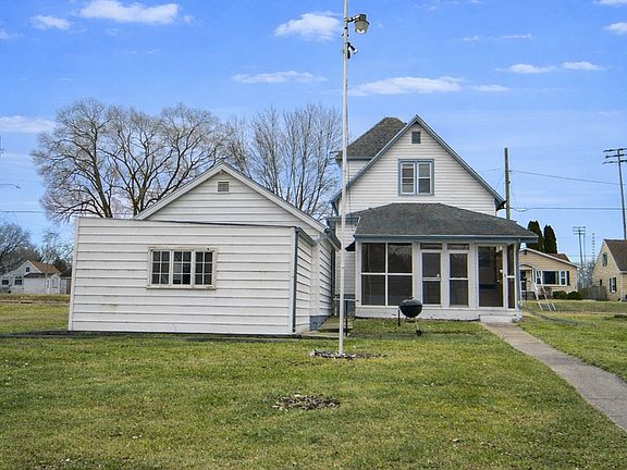 3rd image of 1903 W 1st St