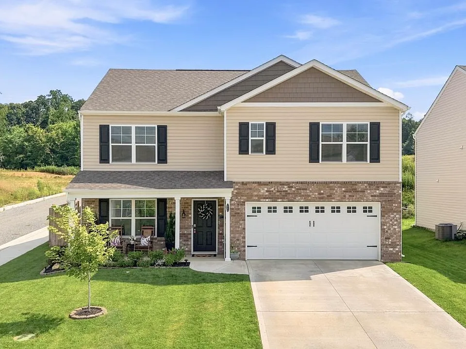 1041 Persimmon Ln