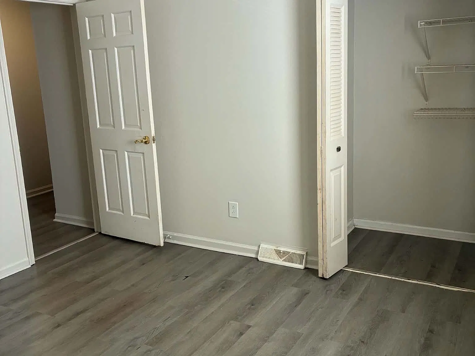 2 bed, 1000 sqft, $975 — Photo 3