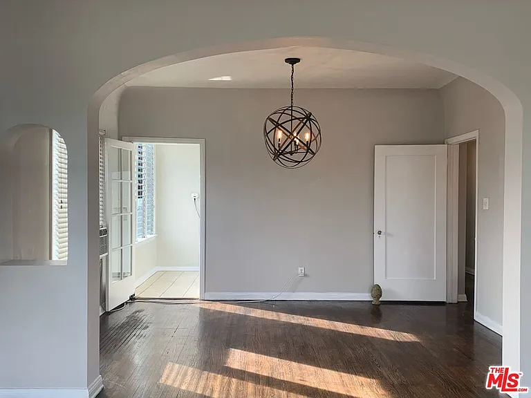 259 S Elm Dr — Photo 4