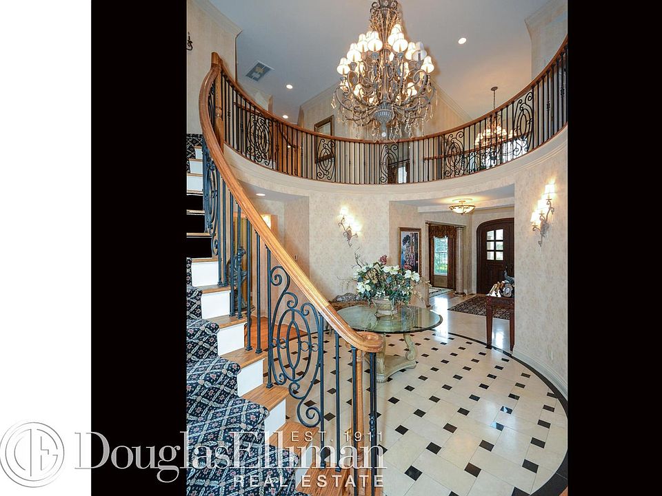 5 Legends Cir, Melville, NY 11747 Zillow