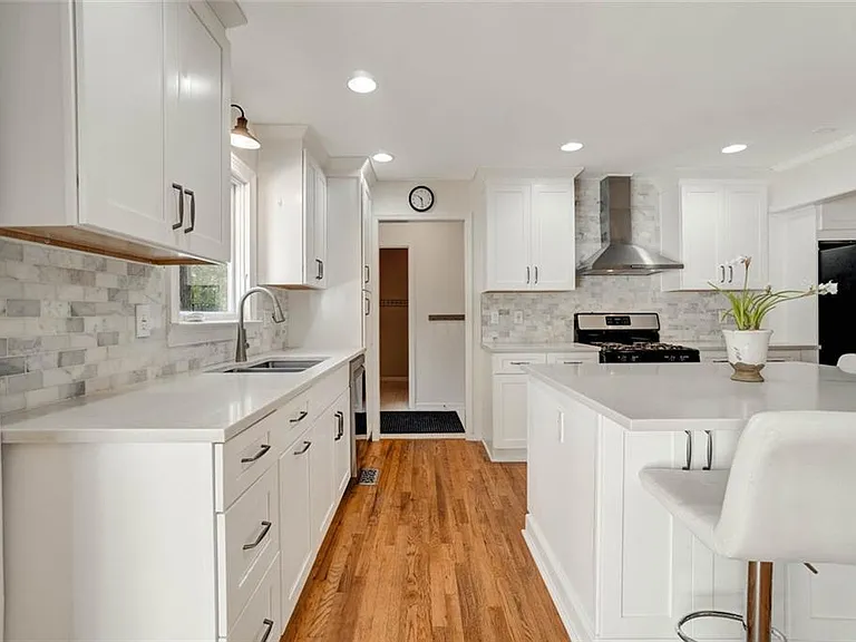 295 Oakmere Dr — Photo 11