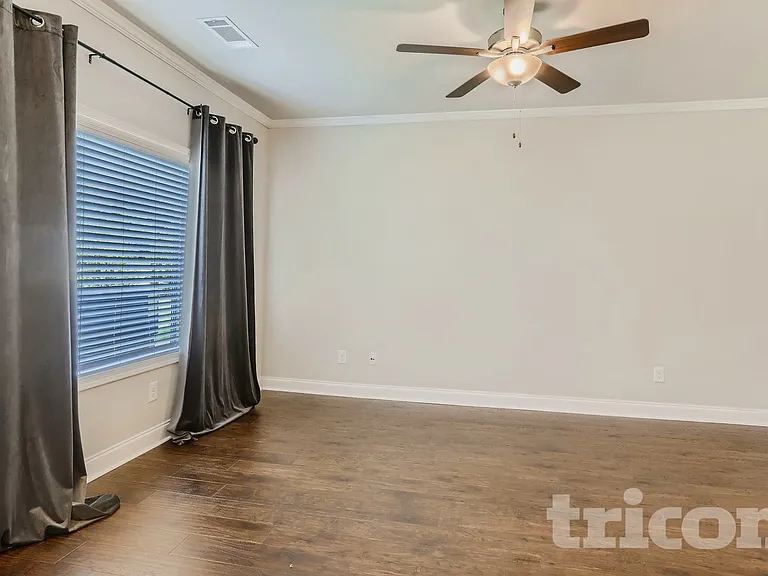4431 Fulson Dr — Photo 17