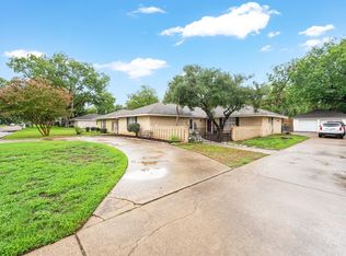 2318 Perryland Dr, Arlington, TX 76013