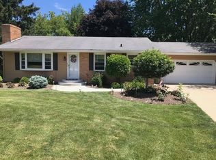 8629 Cooper Rd, Pleasant Prairie, WI 53158