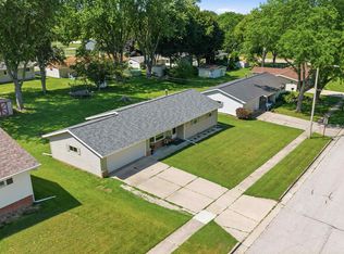 817 Rice St, Horicon, WI 53032