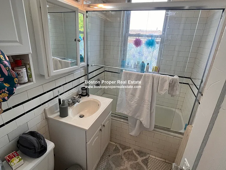 15 Melvin Ave #9 — Photo 5
