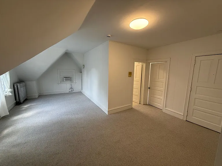 32 Wiggins St — Photo 8