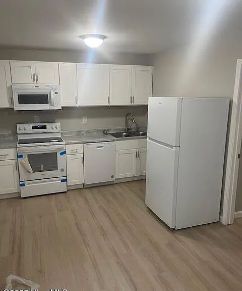 607 E Main St — Photo 7