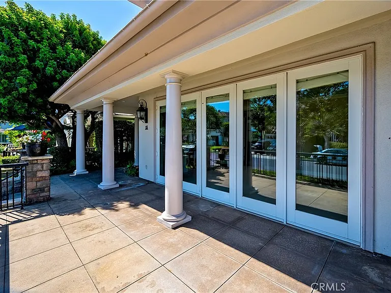 15 Spanish Bay Dr — Photo 2