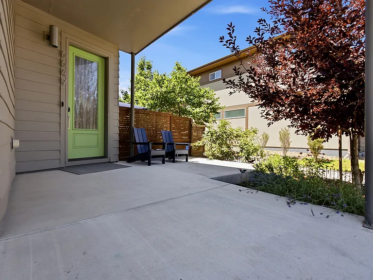 6649 Fern Dr — Photo 33