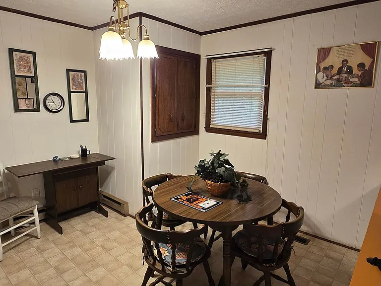 2735 Tablerock Rd — Photo 7