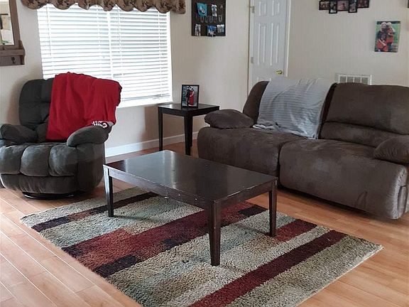 5th image of 1049 Beth Dr