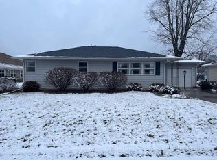 1240 E Boston Ave, Monmouth, IL 61462