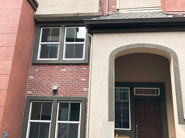 1037 Abruzzo Ln #4 — Photo 5