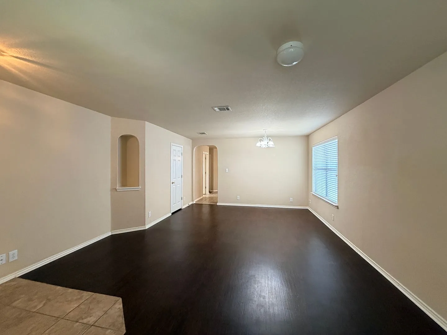 3 Bedroom in Dove Crossing / Extra Dining or Living Space / Community Pool / NBISD — Photo 3