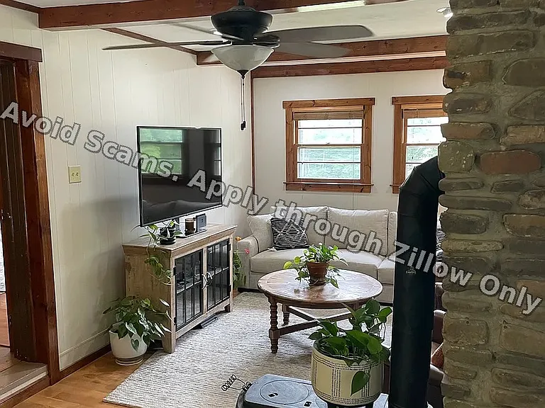 5883 Bent Mountain Rd — Photo 10