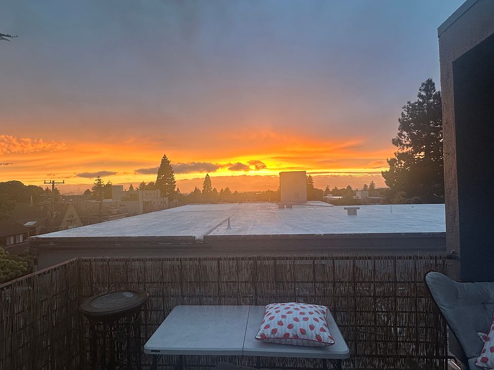 Unit #26 Large Deck View