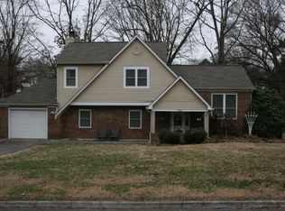 2200 Bishops Bridge Rd, Knoxville, TN 37922