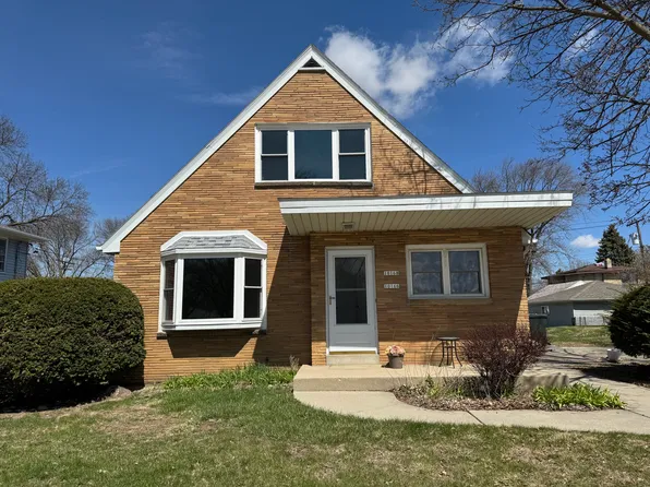 10166 W Montana Ave, West Allis, WI 53227