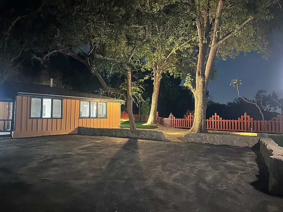 3903 Camino De La Cumbre