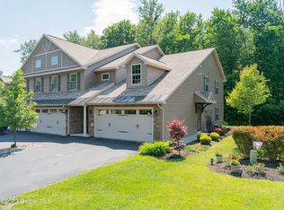 115 Homestead Ct, Schenectady, NY 12306