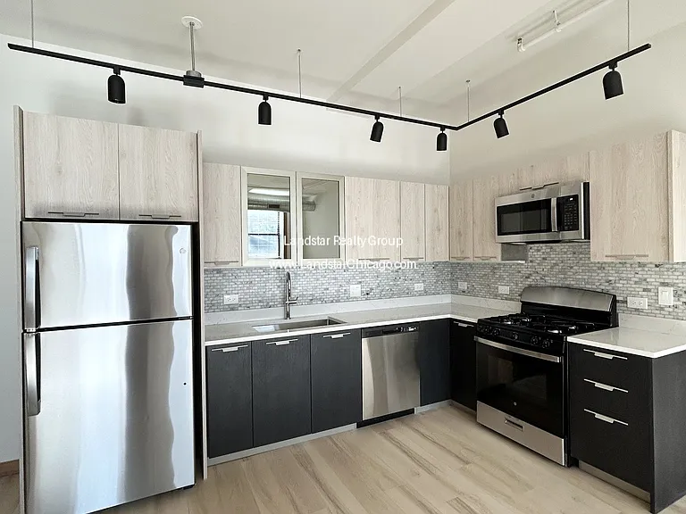 4611 S Ellis Ave #106 — Photo 5