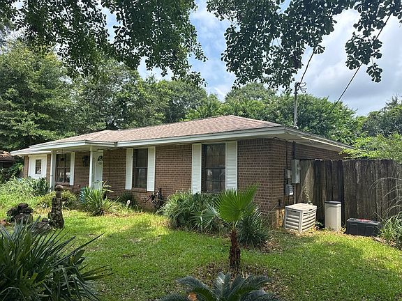 2nd image of 4880 Andrea Ln