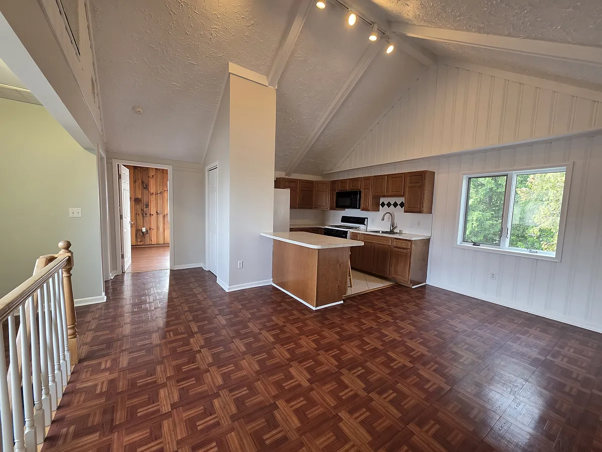 Building Photo - 55 Cottage Pl #B