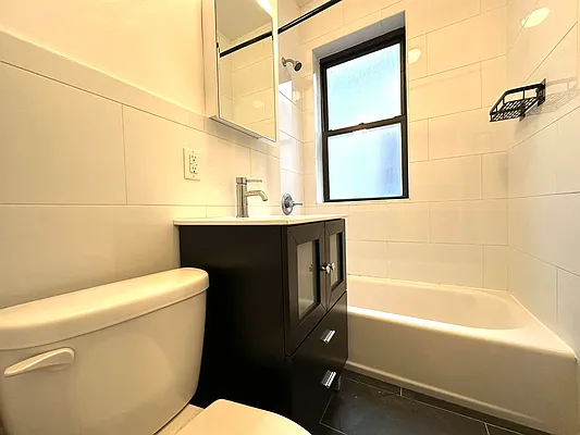 Rented by Coda Real Estate NYC | media 18