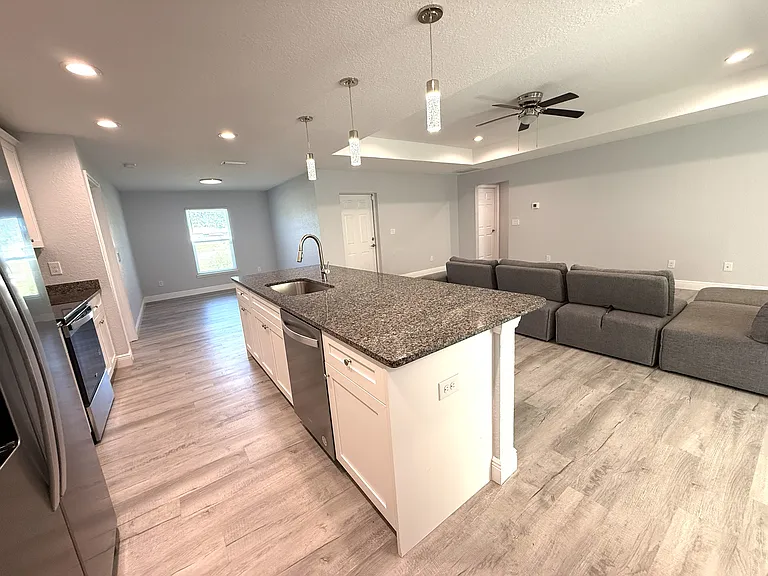 359 Wilton Ave SW — Photo 14