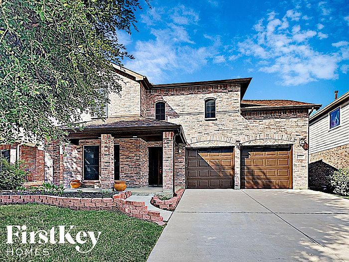 1st image of 377 Bayberry Dr