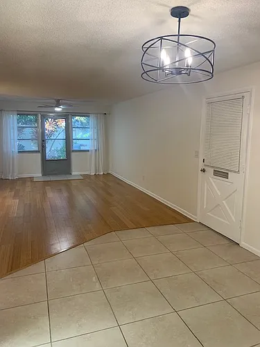 610 Indian Rocks Rd N #1 Photo 1