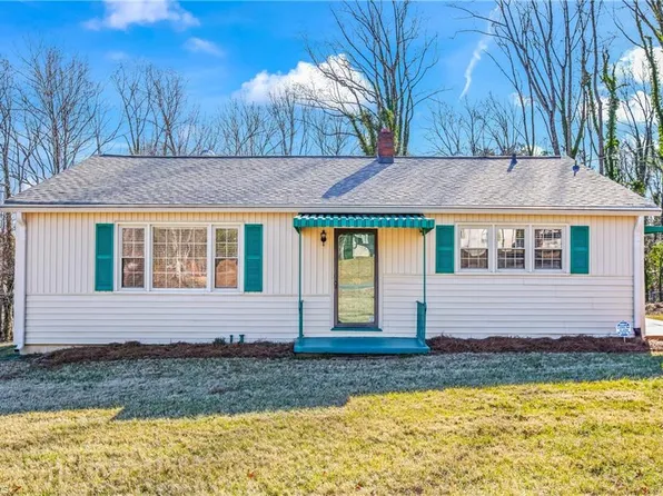 101 Granada Ct, Winston Salem, NC 27105