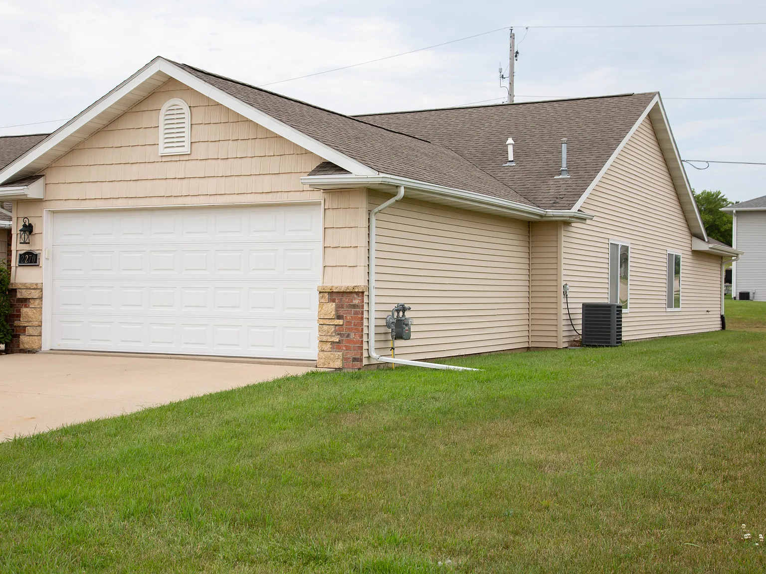 3 bed, 1508 sqft, $2,200 — Photo 2