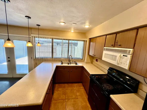 2025 W ELM Street, Phoenix, AZ 85015