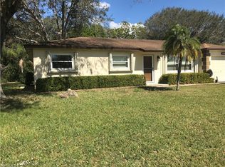 9411 Sedgefield Rd, North Fort Myers, FL 33917