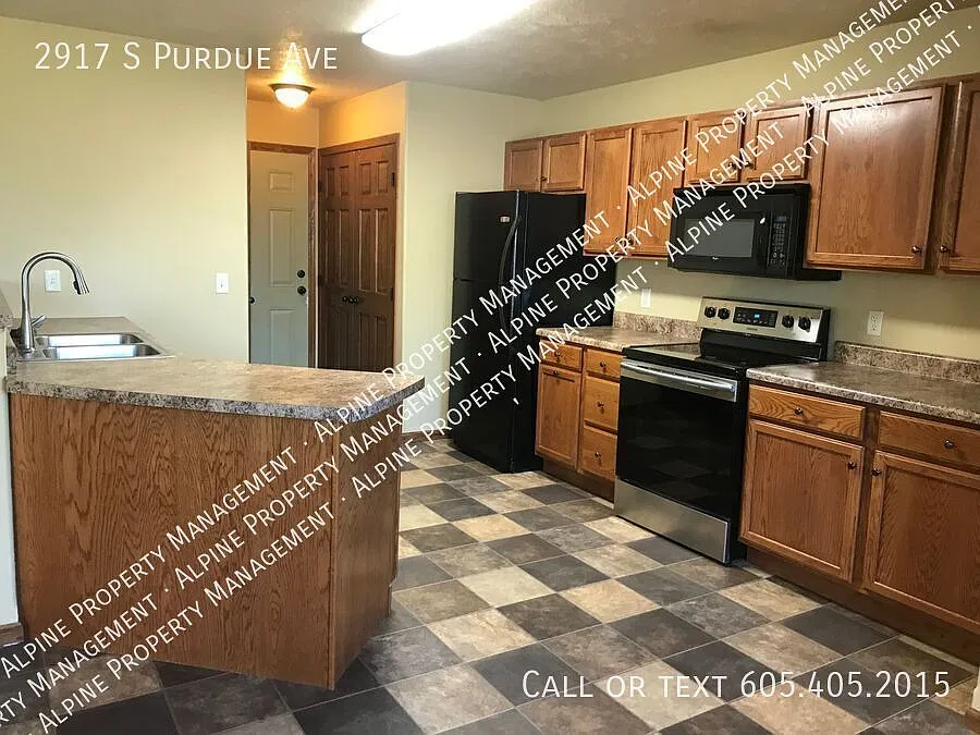 2917 S Purdue Ave