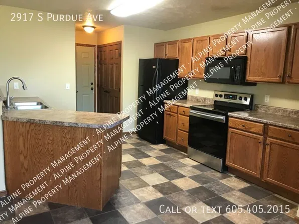 2917 S Purdue Ave, Sioux Falls, SD 57106
