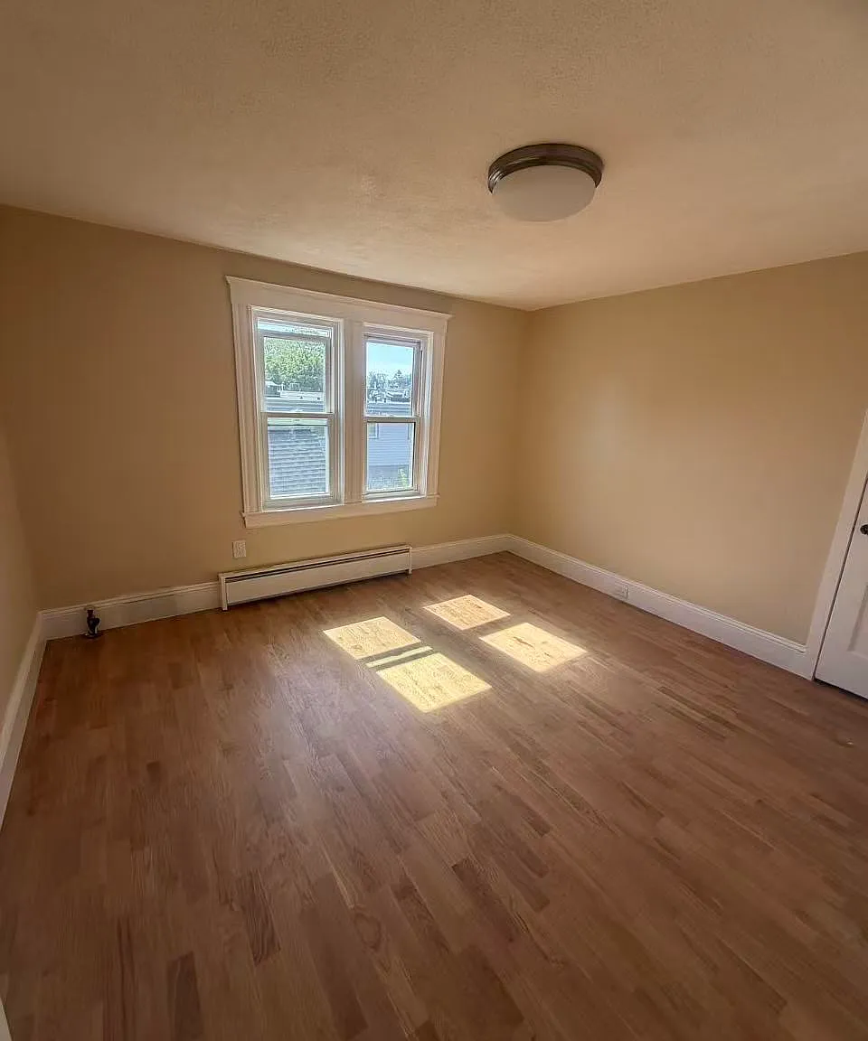 2 bed, $2,400 — Photo 1