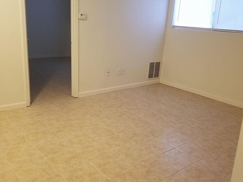 1st image of 186 E Market St #131