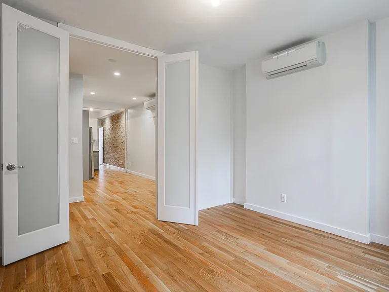 2349 Pacific St #3L — Photo 9