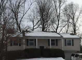 12815 Melville Ln, Fairfax, VA 22033